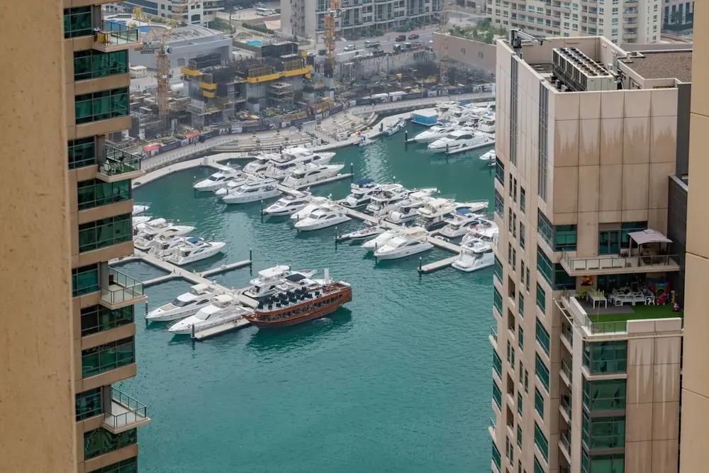 Отель Sea And Marina View Mins Away From Jbr Walk