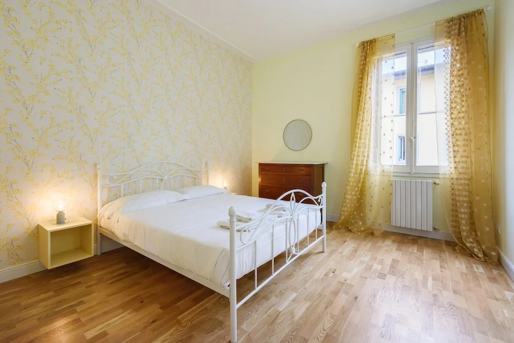 Fabbroni 3 bedrooms by Mmega
