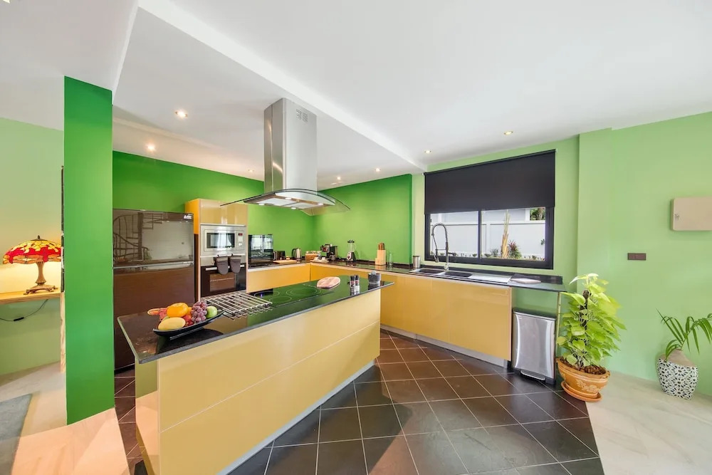 Superb Family Hide-away Four Bedroom Garden Villa With Family Pool