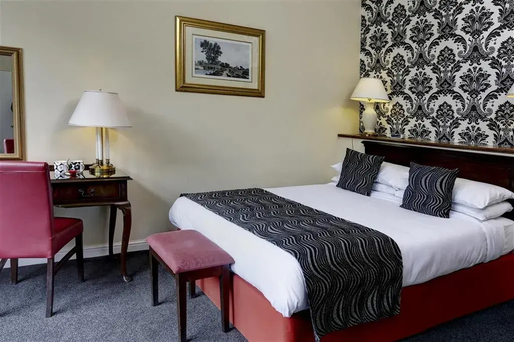 Best Western Broadfield Park Hotel