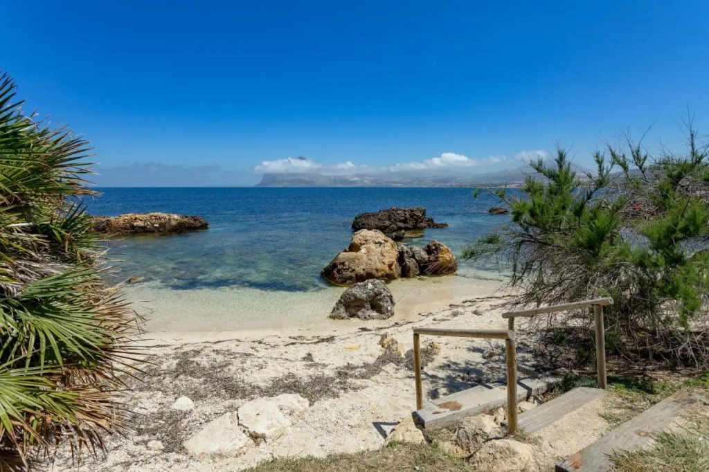 Phi Hotel La Tonnara di Bonagia