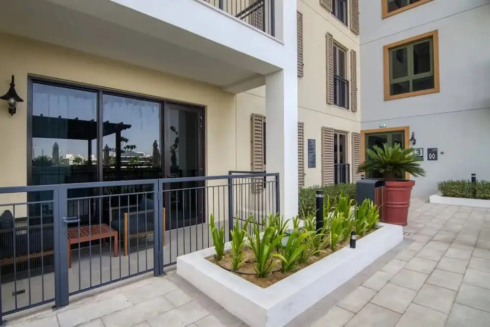 Sea View 2BR in Port de La Mer