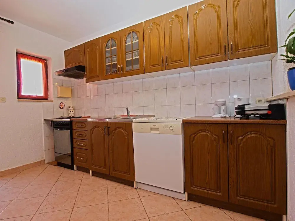 Apartment 1382