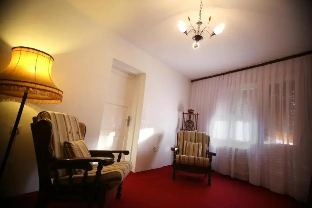 Hostel Bushati