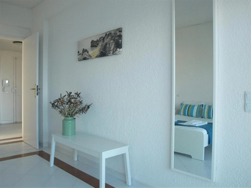 Superb view over Cascais and the Ocean, with wonderful balcony