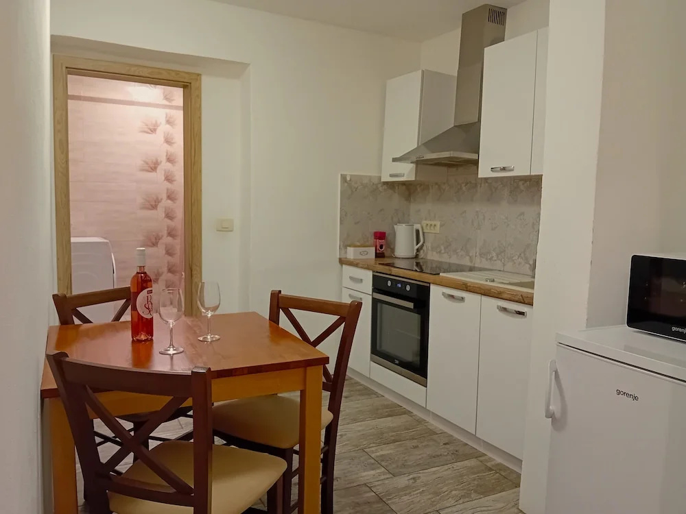 Vila Radolca apartments and rooms