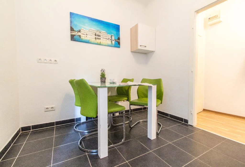 CheckVienna – Apartment Kroellgasse