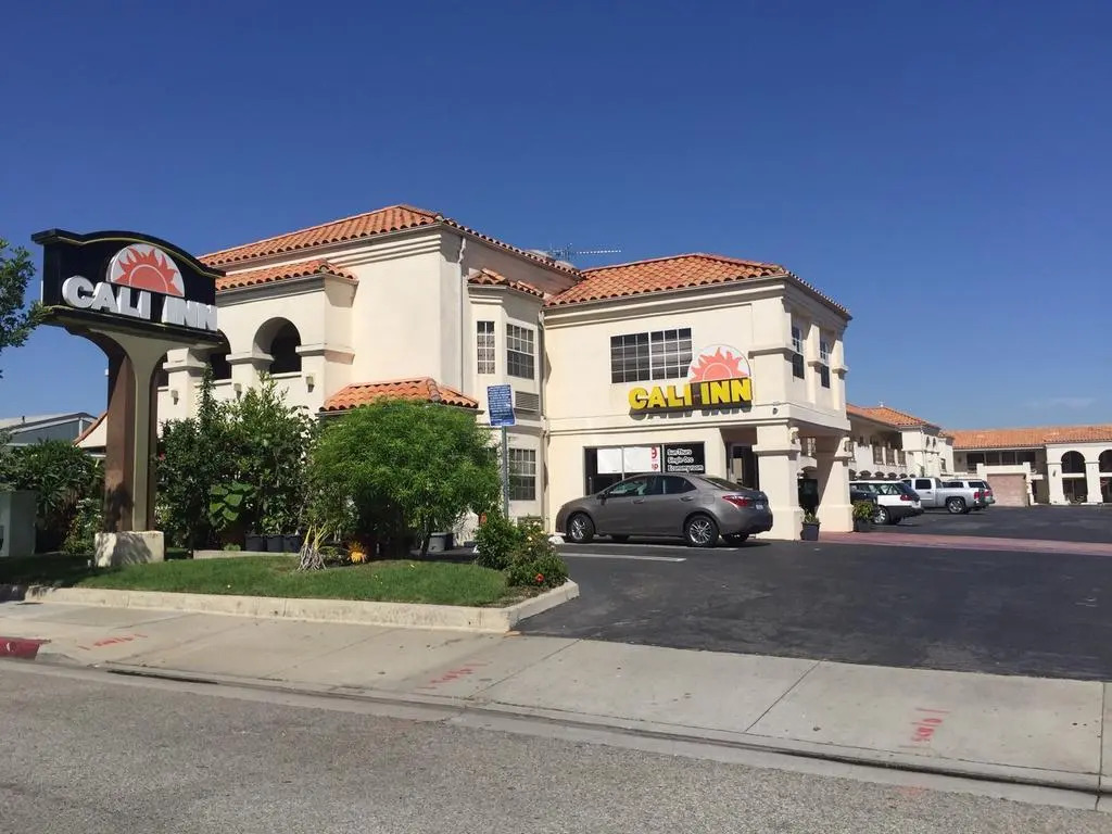 Cali Inn