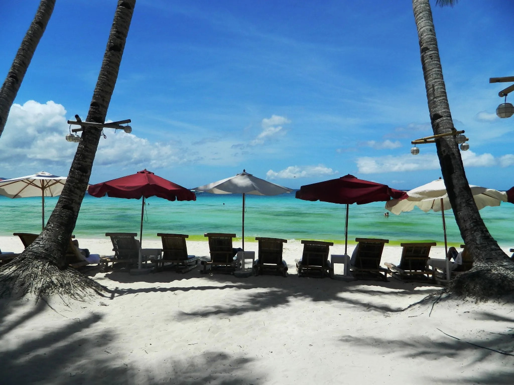 The Club Ten Beach Resort Boracay