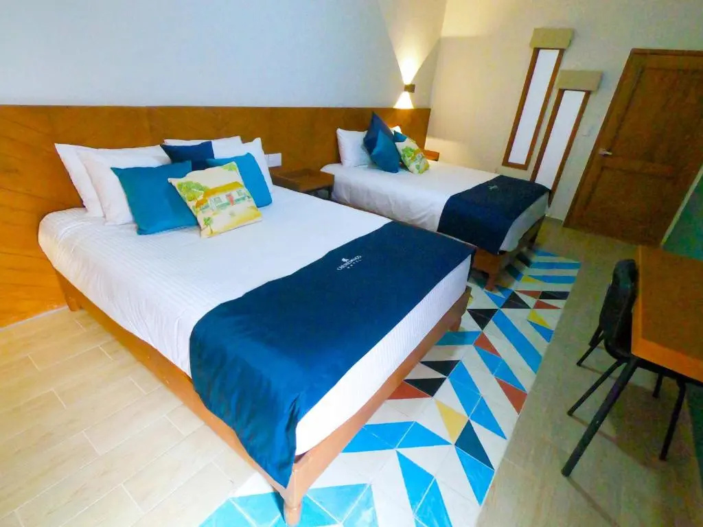 HOTEL CHURUMUCO