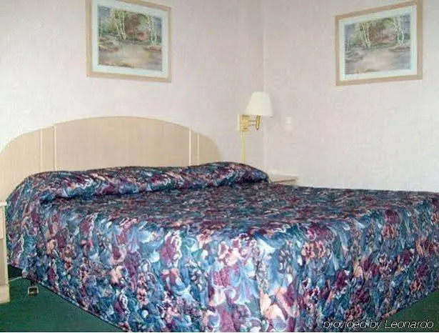 Bossier Inn and Suites