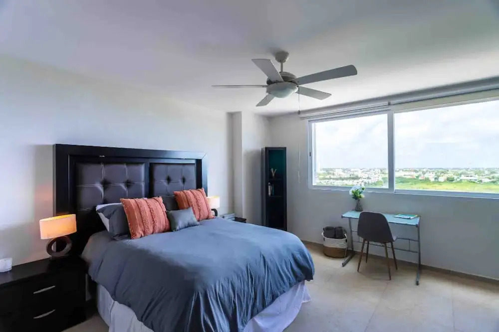 MAREA Beachfront 2 BDR - Stunning Oceanview