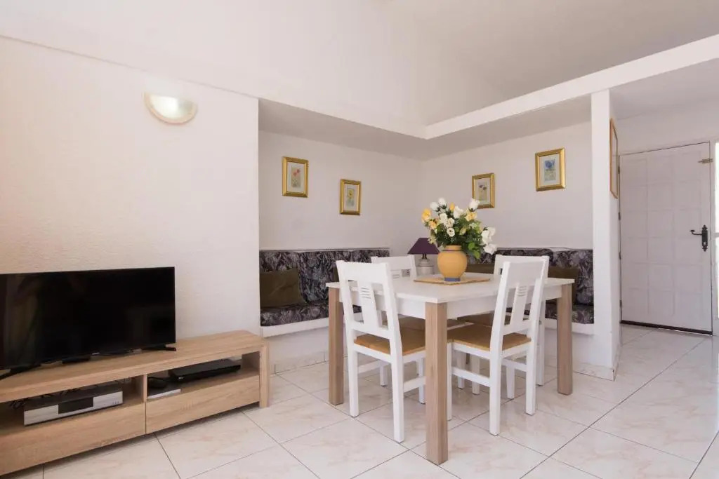 Las Flores 5 - Two Bed