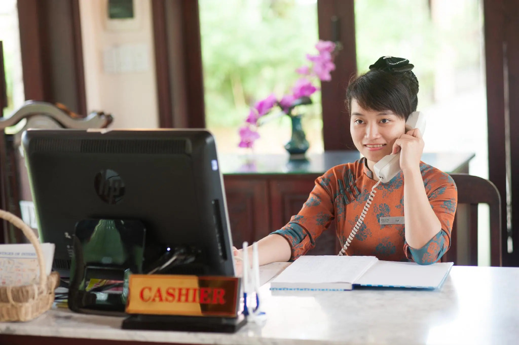 Vinh Hung Riverside Resort & Spa