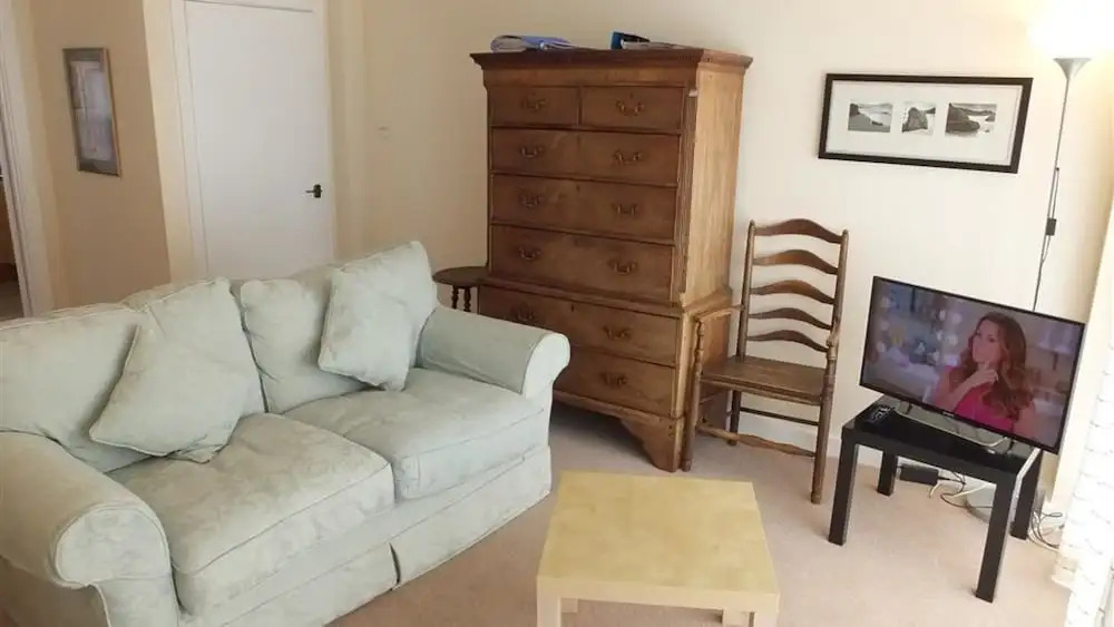 Croft Court 121