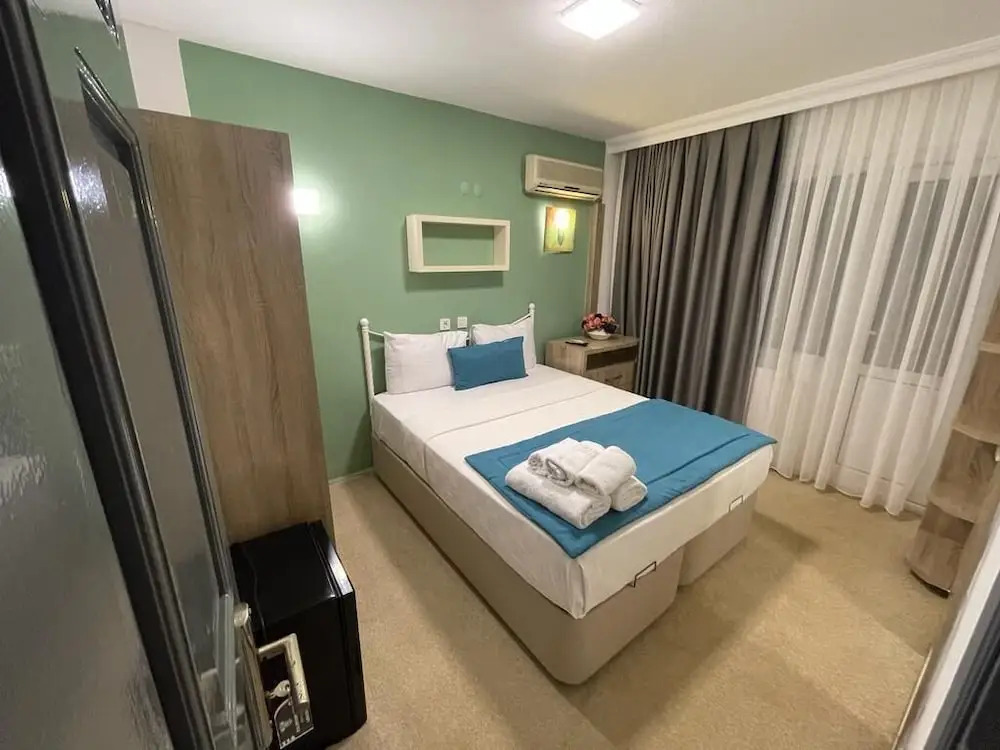 Colophon Beach Otel