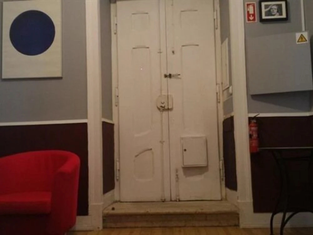 R & Freud Guest House