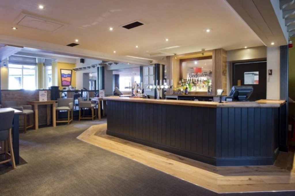 Premier Inn Manchester Airport Heald Green