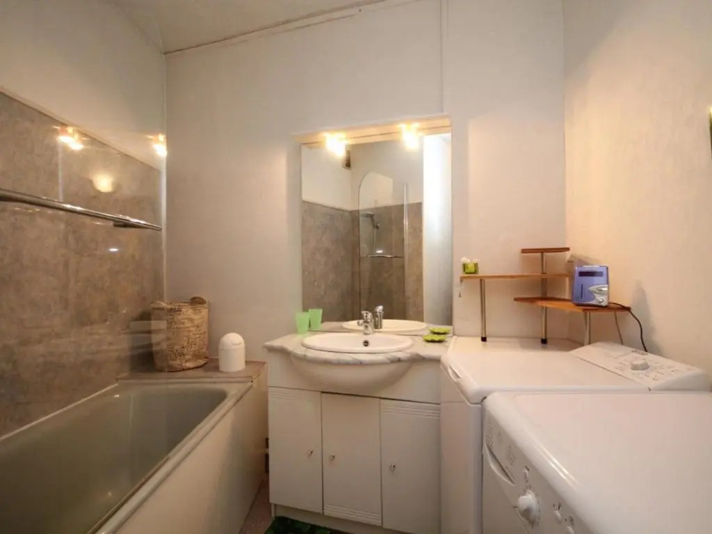 Appartement Mont-Dore, 3 pièces, 6 personnes - FR-1-608-21