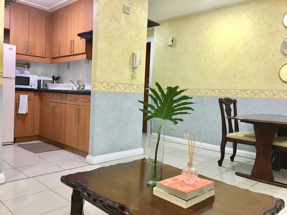 Superior Apartment Robinsons Place Rpr 10