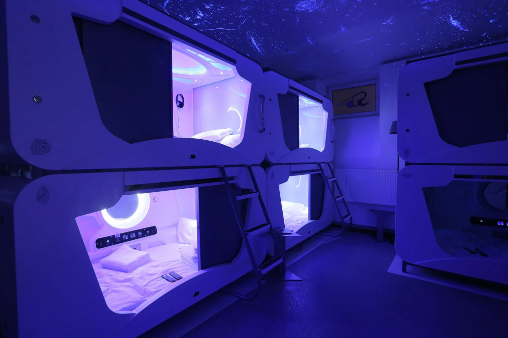 SubSpace Hostel