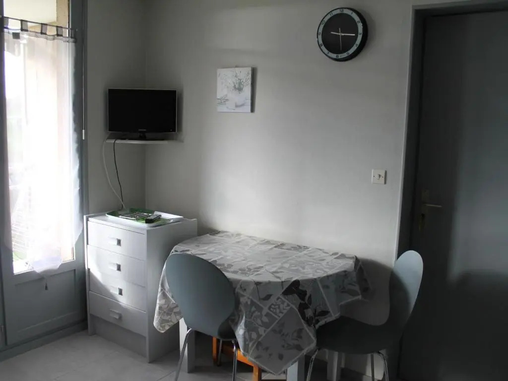 Appartement La Roche-Posay, 2 pièces, 3 personnes - FR-1-541-23
