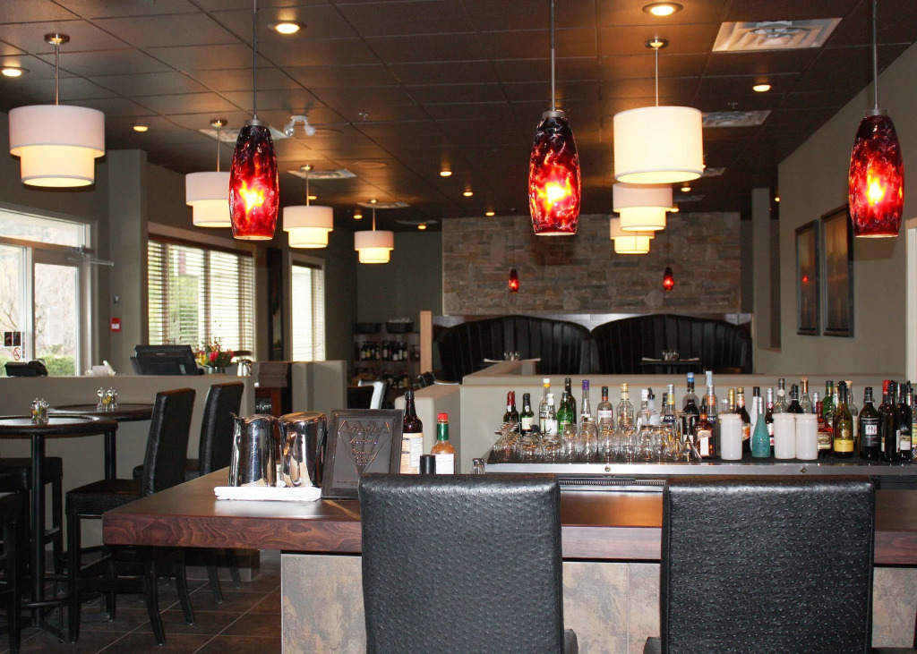 Hilltop Inn - Salmon Arm