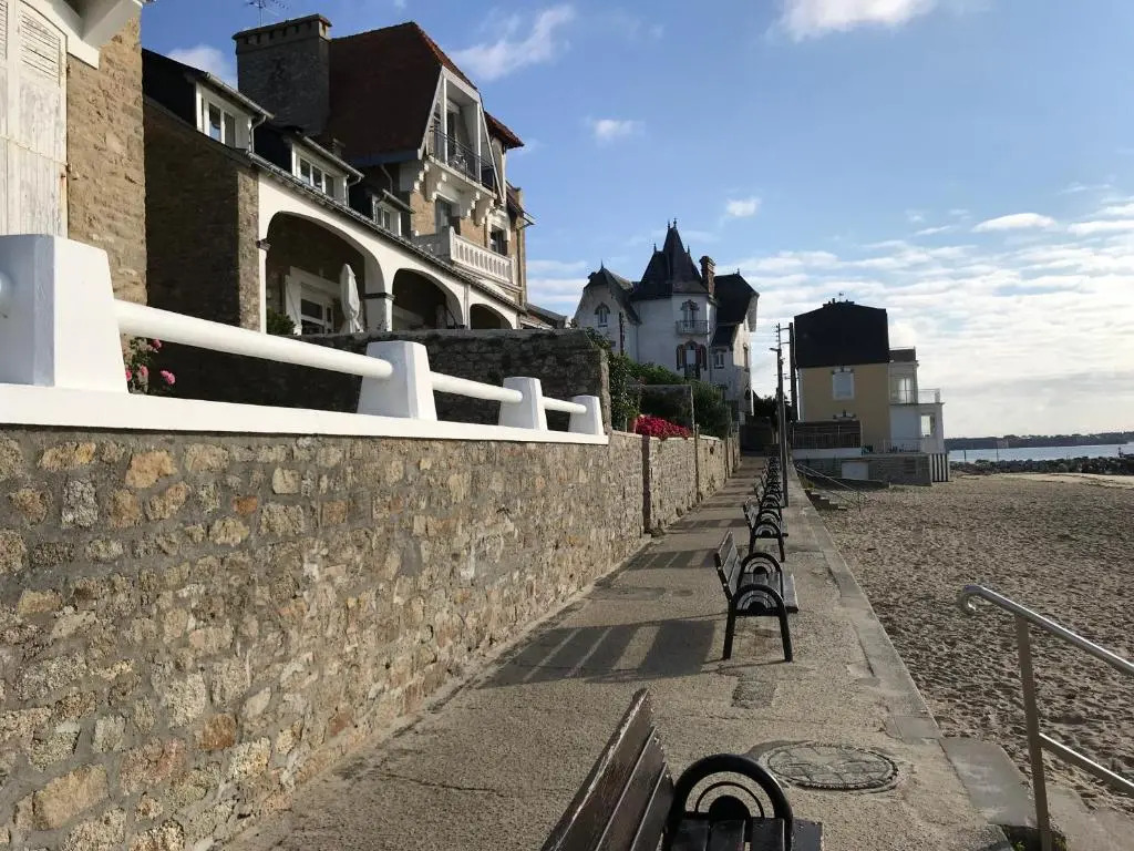 TOUT A PIED ! parking privé - T2 25m2 cosy