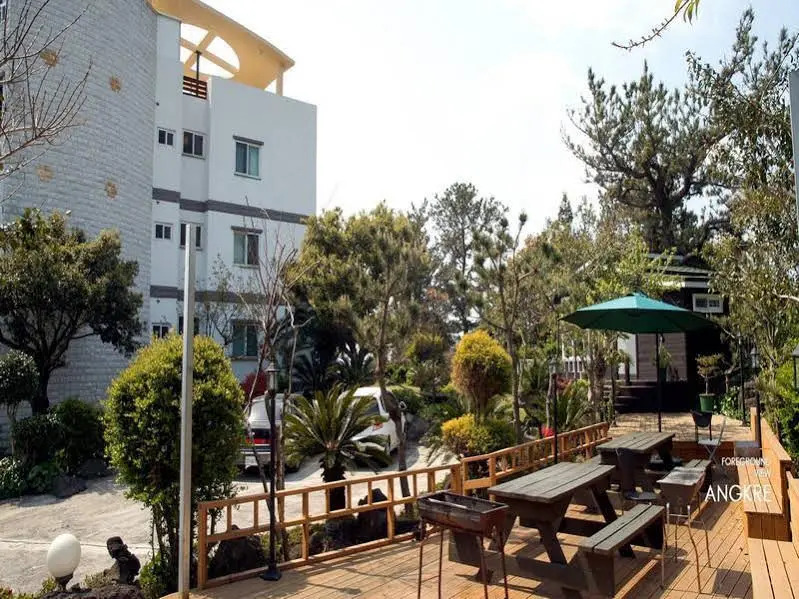 Angkure Pension