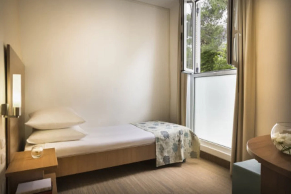 Miramar Hotel