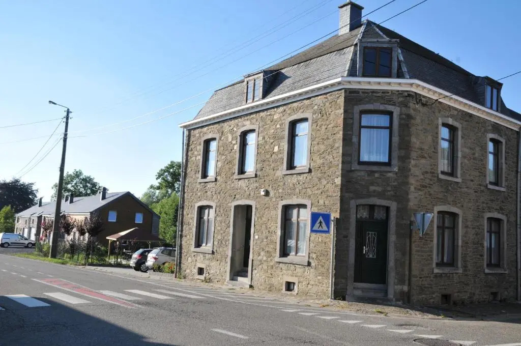 Stone Lodge