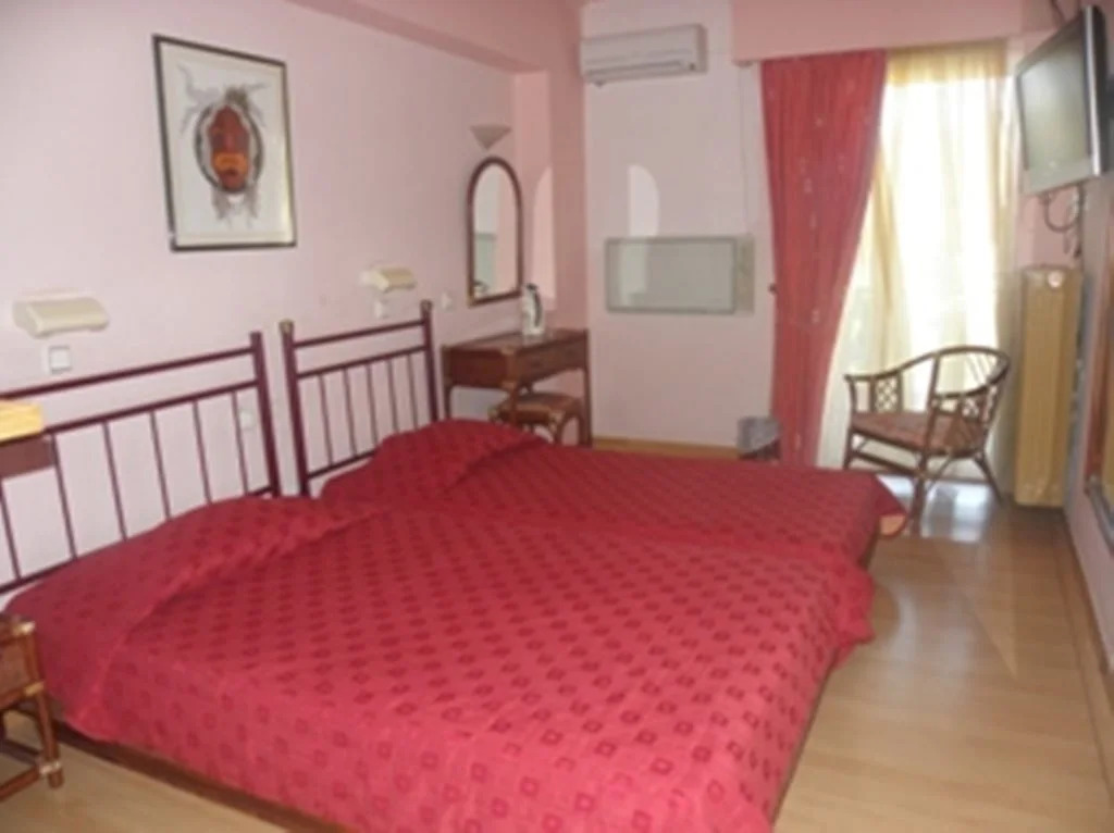 Les Amis Airport Hotel