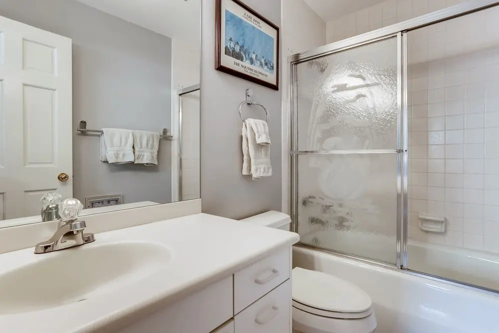 New Listing! Apres-ski Dream - Walk To Gondolas 4 Bedroom Condo
