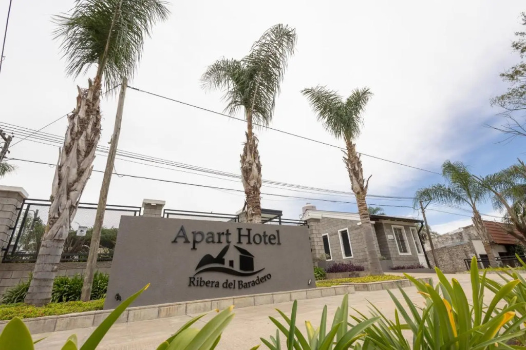 Apart Hotel Ribera del Baradero