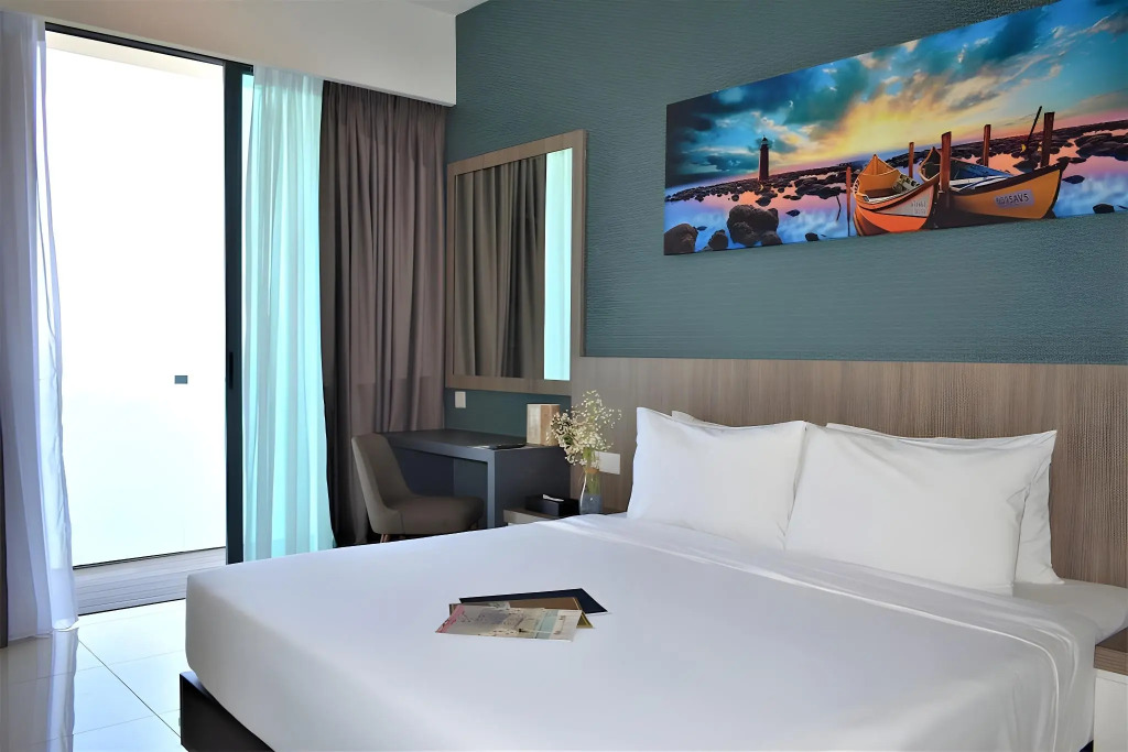 DWharf Hotel & Serviced Residence