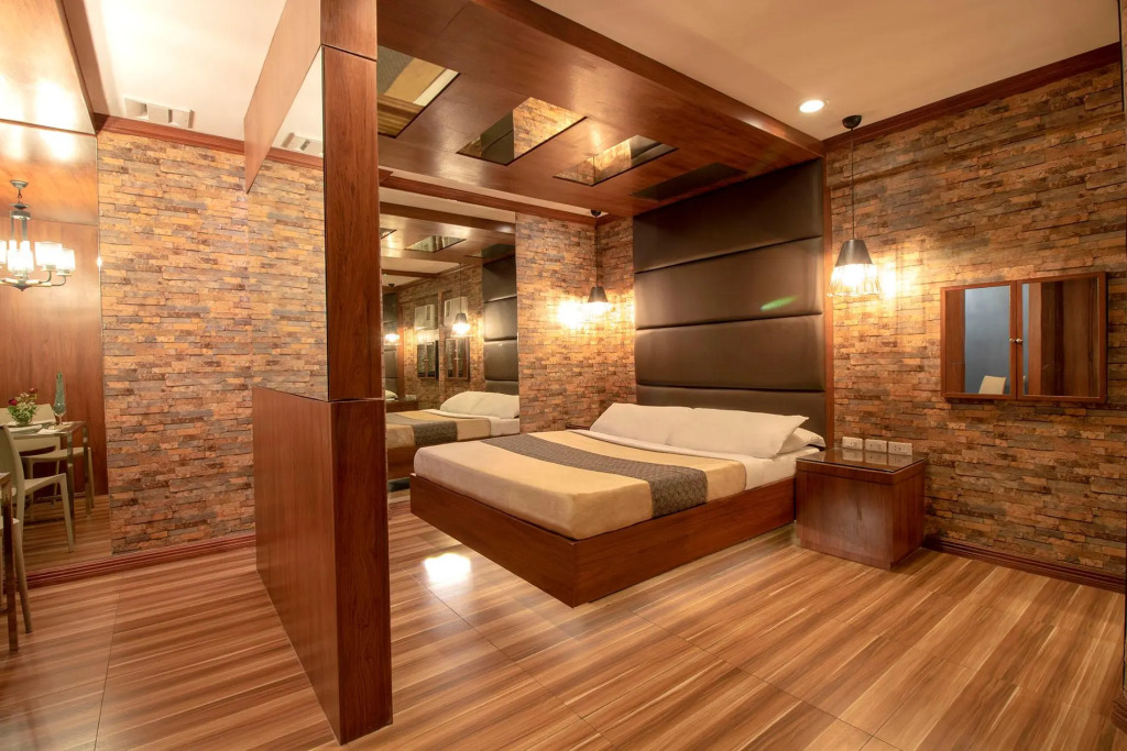 Victoria Court Las Pinas