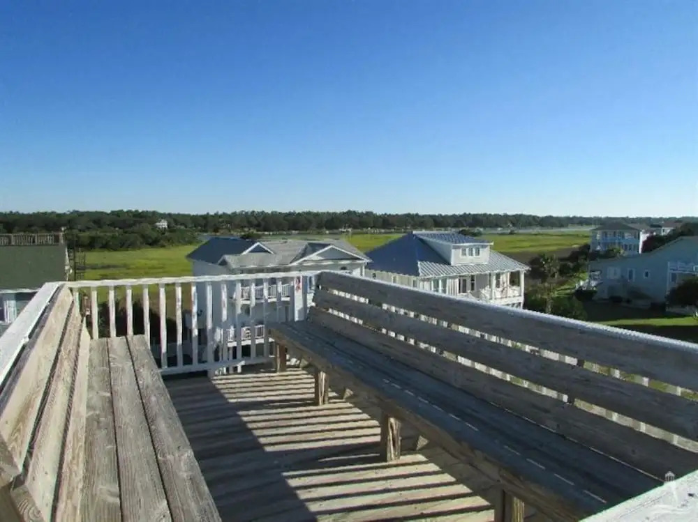 Yankee Traitor II - 4 Br Home