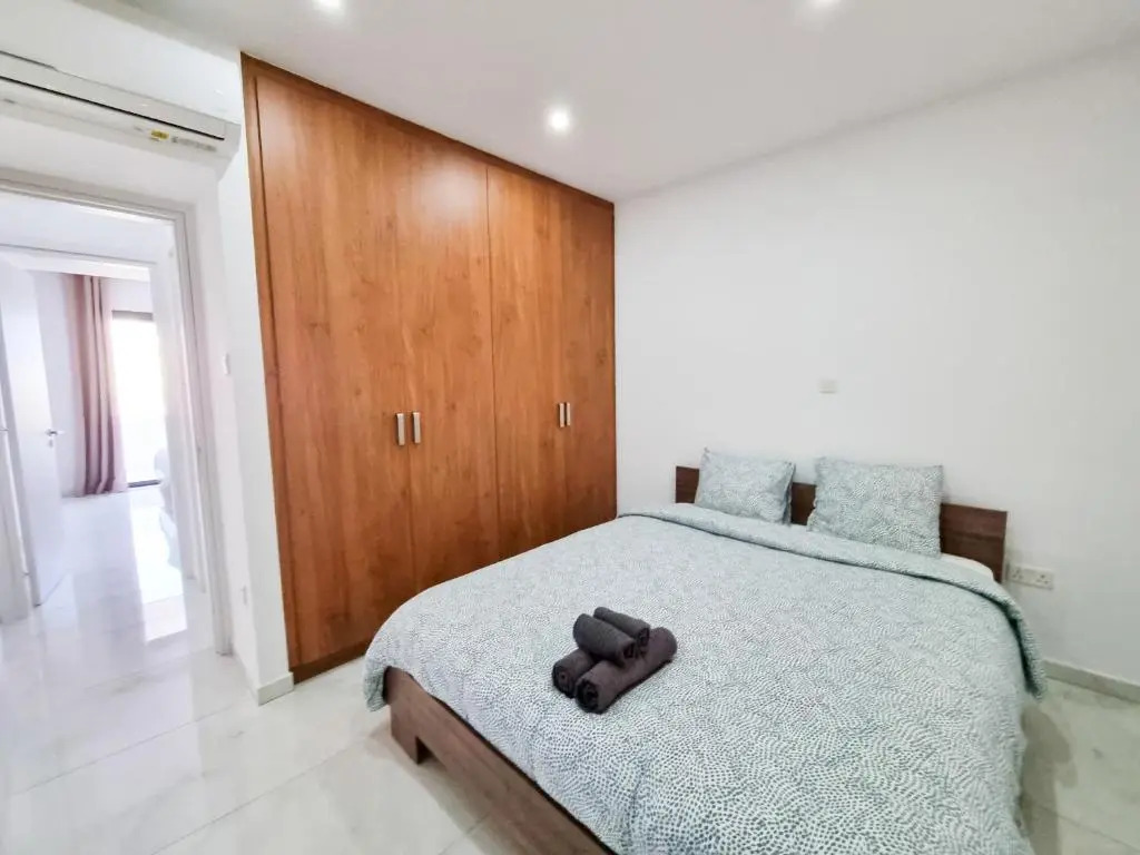 Sea Bay Apartment