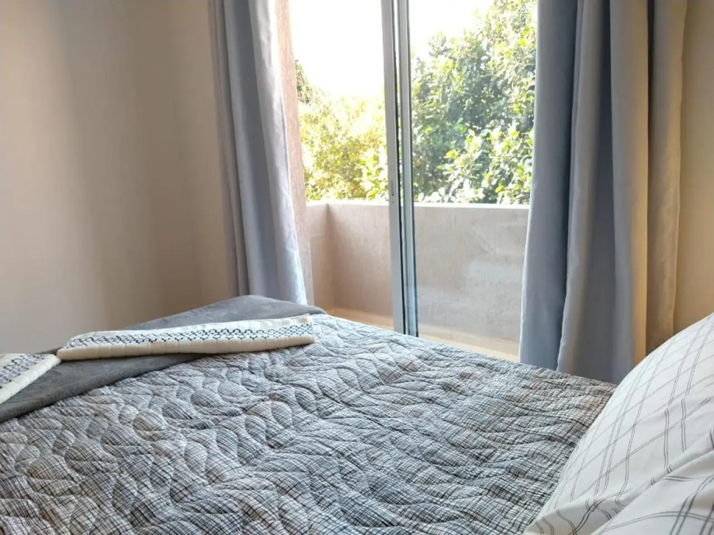 Casa Curitiba 120m² (1 Suíte e 2 Quartos) com garagem em condomínio