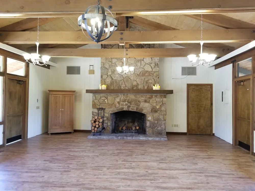 Carmel Valley Lodge