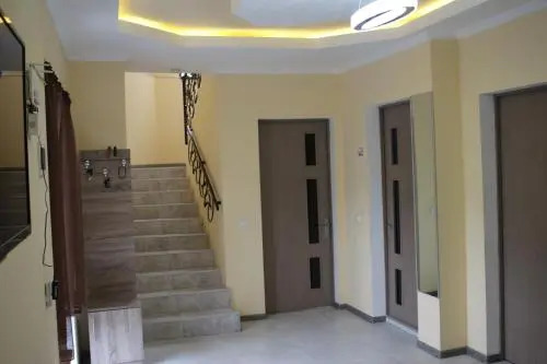 Guja's Guest House
