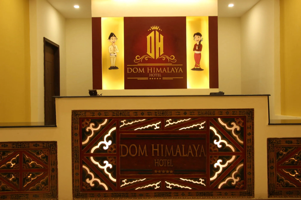 DOM Himalaya Hotel