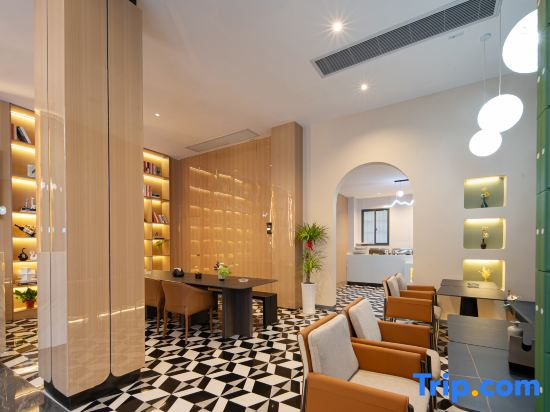 Zhuzhou Wanfa Hotel  (Xiangyang Plaza Branch)