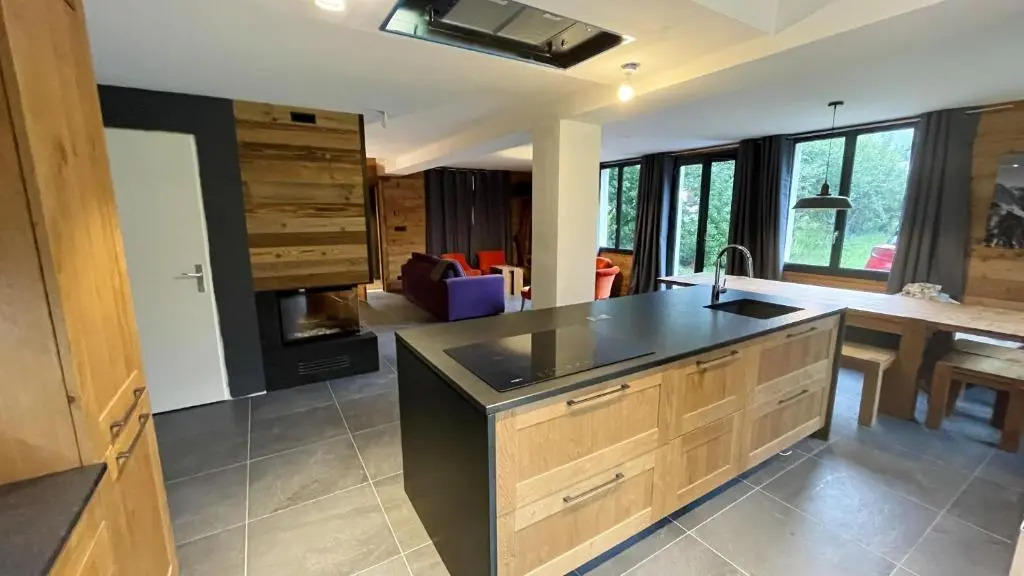 Chalet de 4 chambres avec sauna jardin amenage et wifi a Valloire