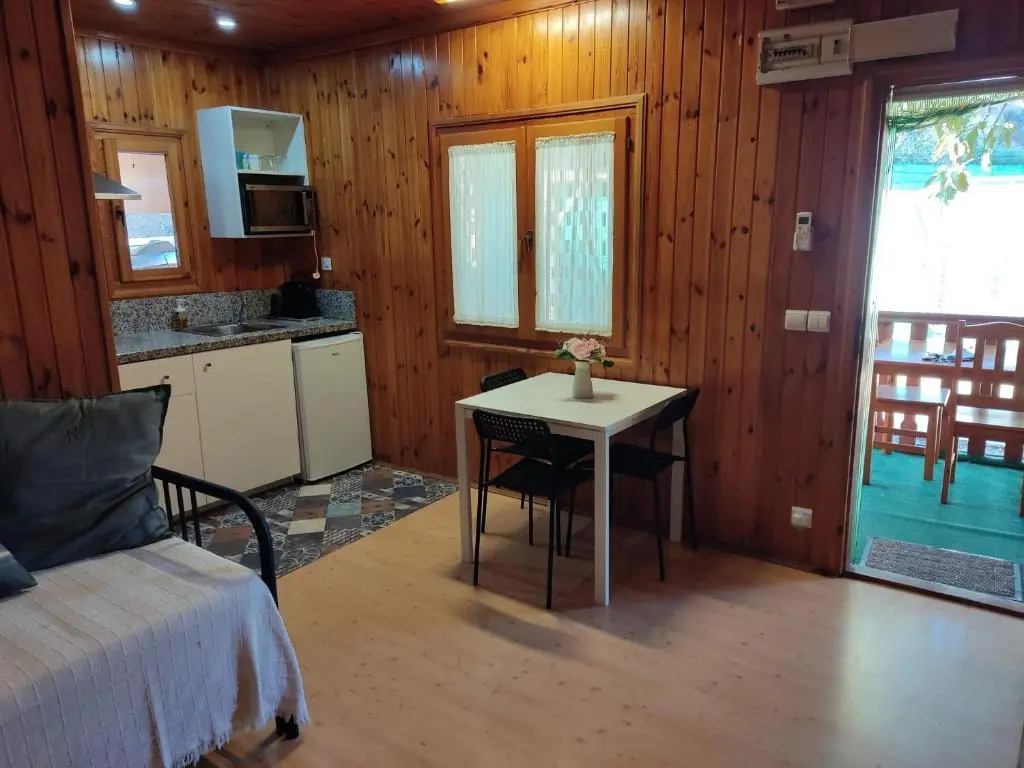 Bungalow con piscina cerca de la playa de Torre del Mar Ideal familias