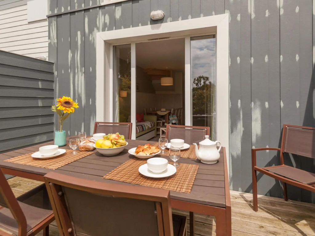 Apartment in Branville With Communal Pool