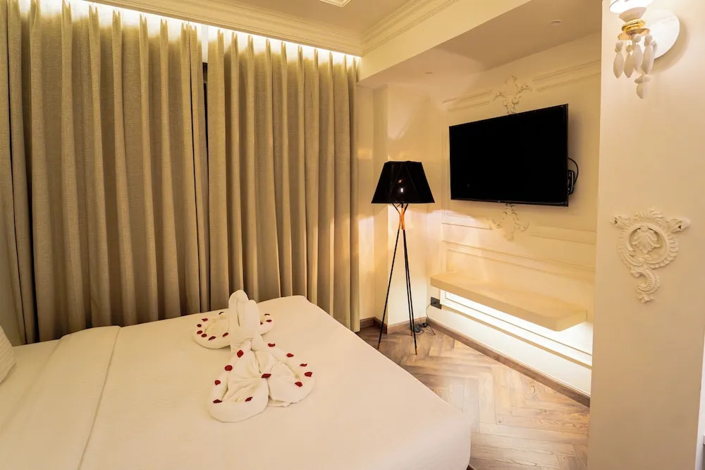 Pink Mango A Boutique Hotel
