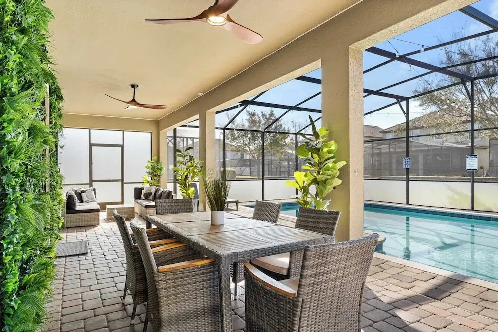Upstay Movie-Themed Villa for 22 at ChampionsGate