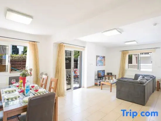 Protaras Holiday Villa Pv5