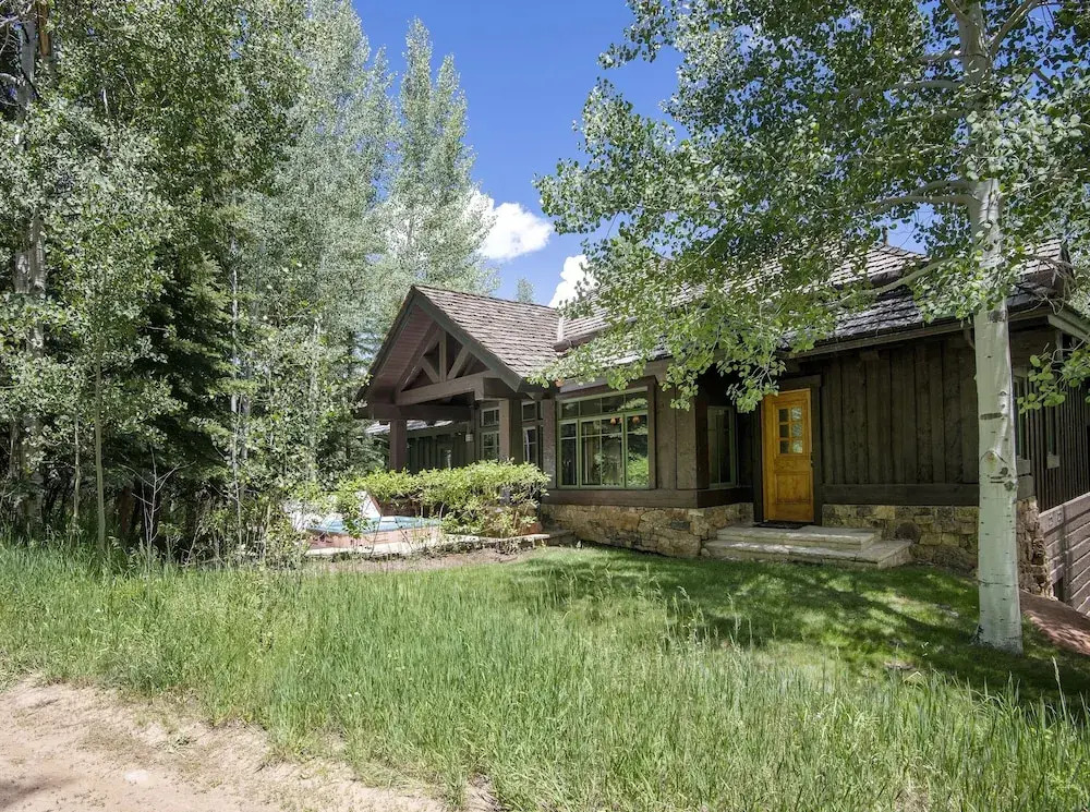 40 Goshawk 5 Bedroom Home by RedAwning